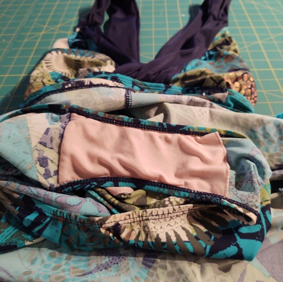 Islander One Piece Bathing Suit Size 18 - Picture 3 of 13